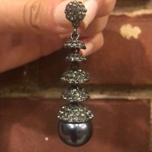 Pretty pair of drop earrings